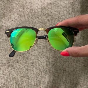Clubmaster raybans green and tortoise shell